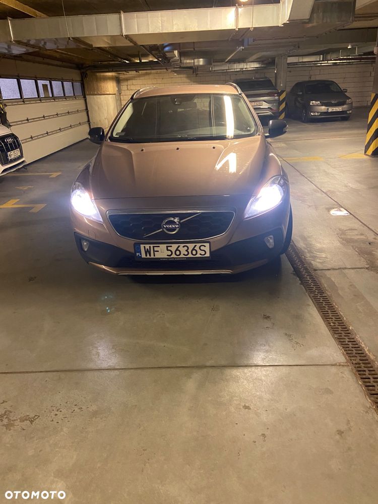 Volvo V40 Cross Country T3 Drive-E Momentum - 5