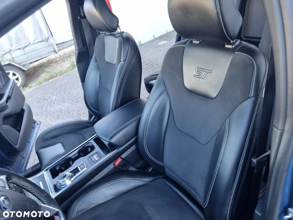 Ford Edge - 21