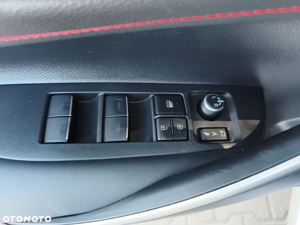 Toyota Corolla 1.8 Hybrid GR Sport Dynamic - 19