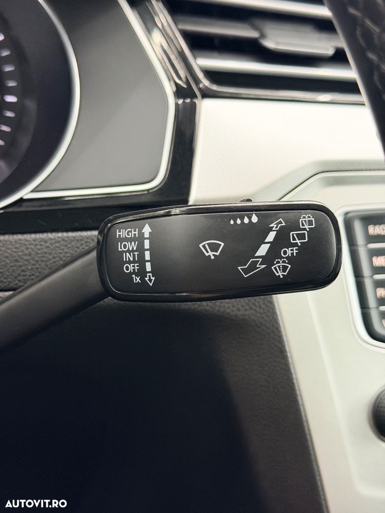 Volkswagen Passat Variant 1.6 TDI SCR DSG Business - 31