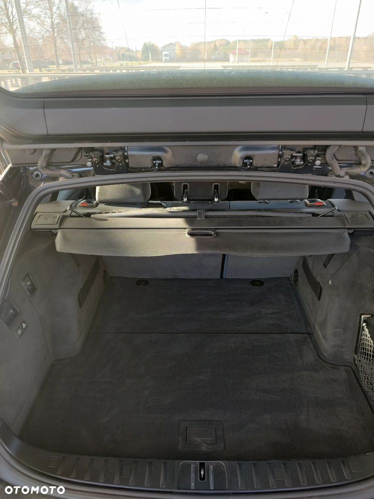 BMW Seria 3 318i Edition Sport - 21