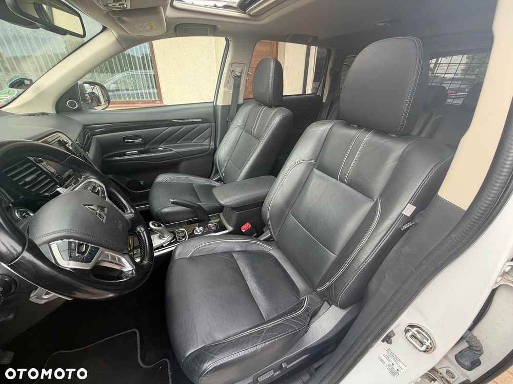 Mitsubishi Outlander Intense + - 8