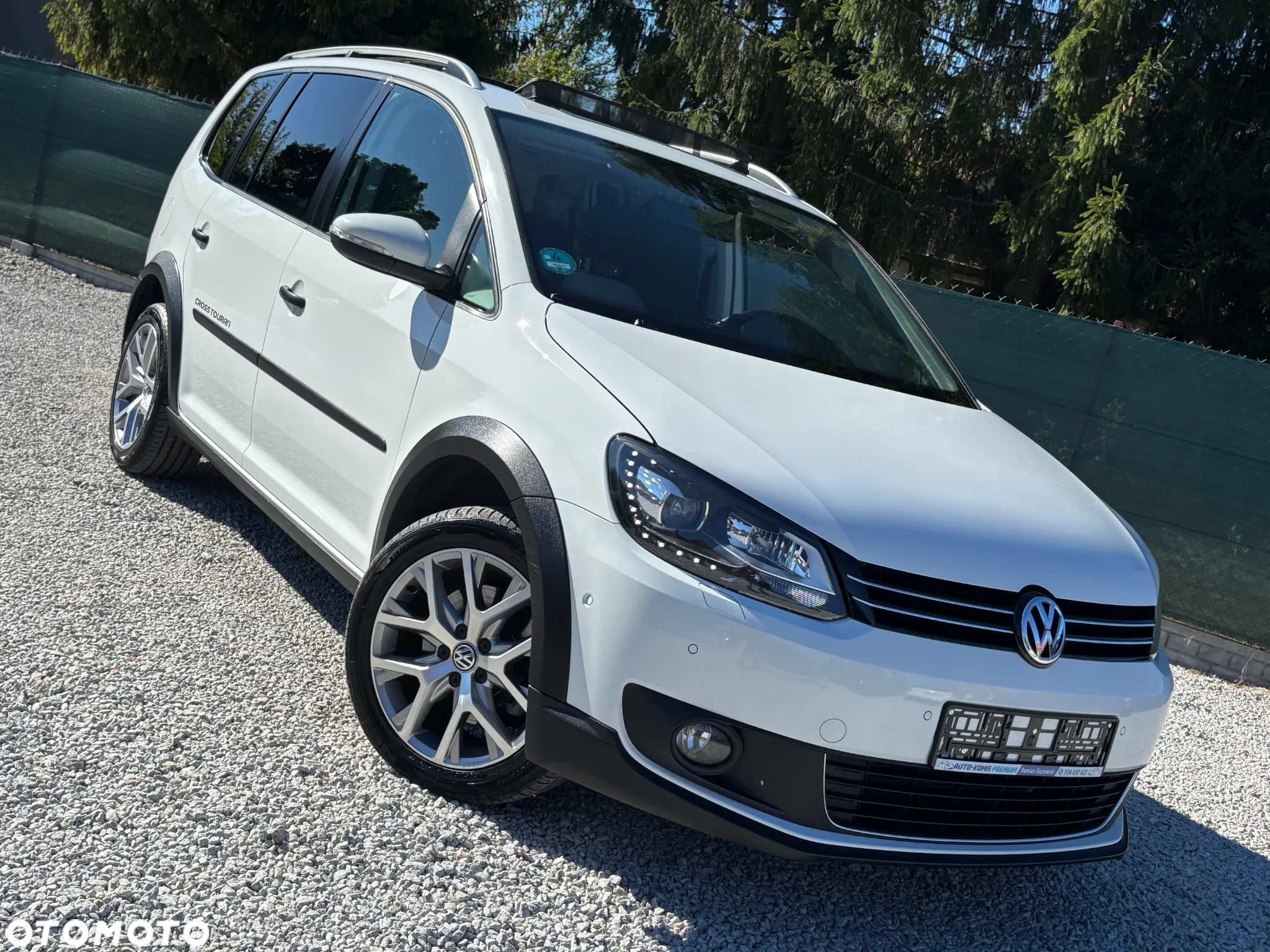 Volkswagen Touran 2.0 TDI DPF DSG Cross - 18