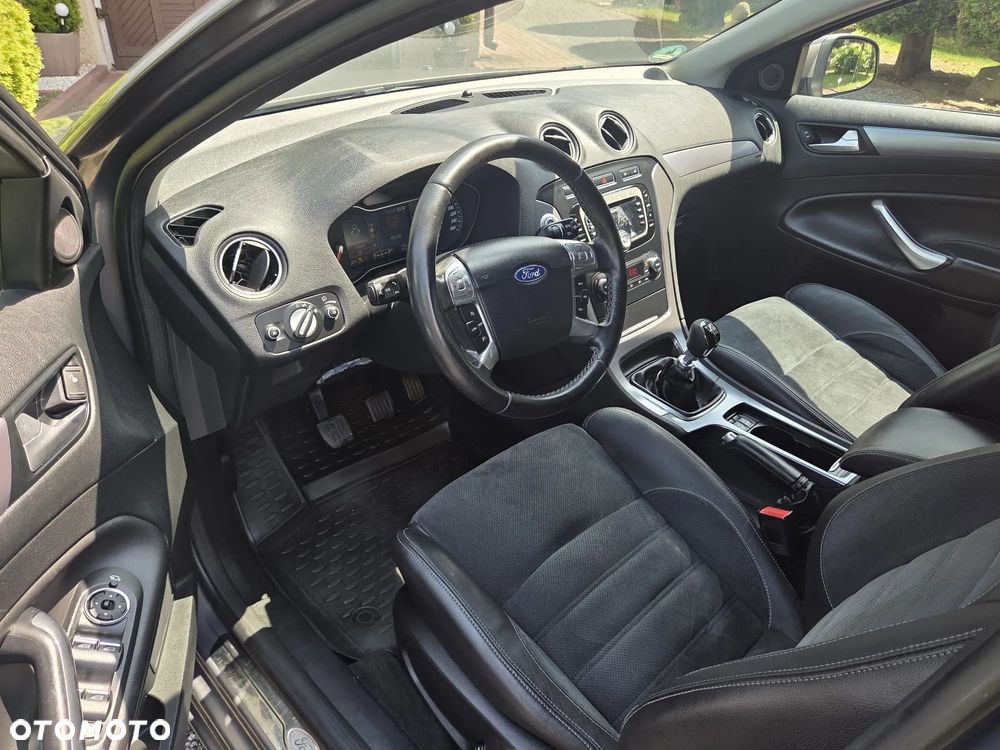 Ford Mondeo 2.0 TDCi Titanium - 18