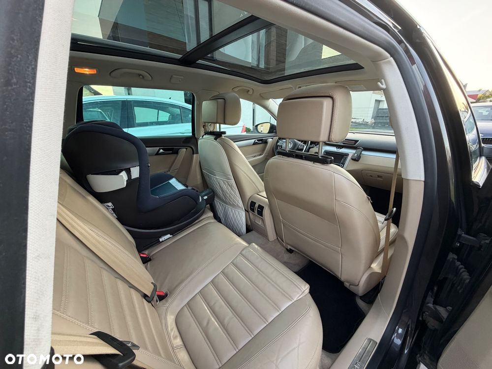 Volkswagen Passat - 21