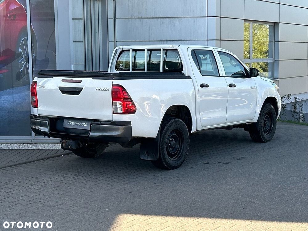 Toyota Hilux 2.4 D-4D Double Cab DLX 4x4 - 5