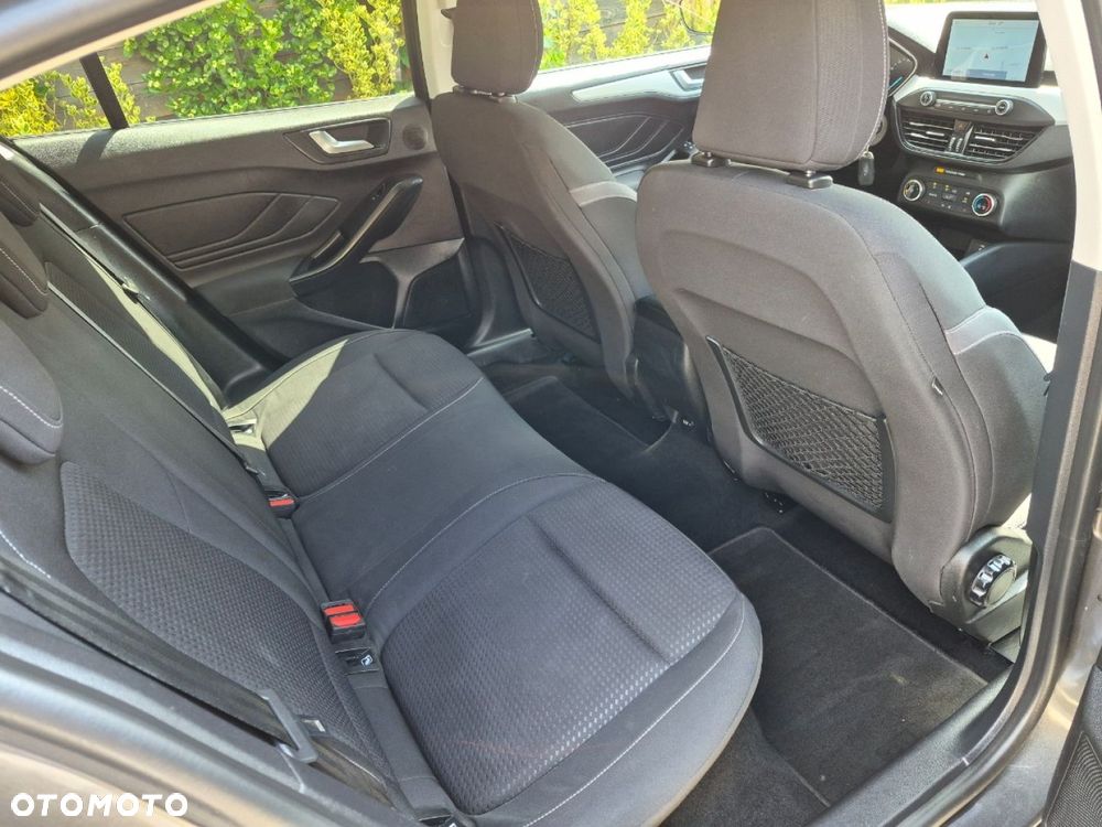 Ford Focus - 38