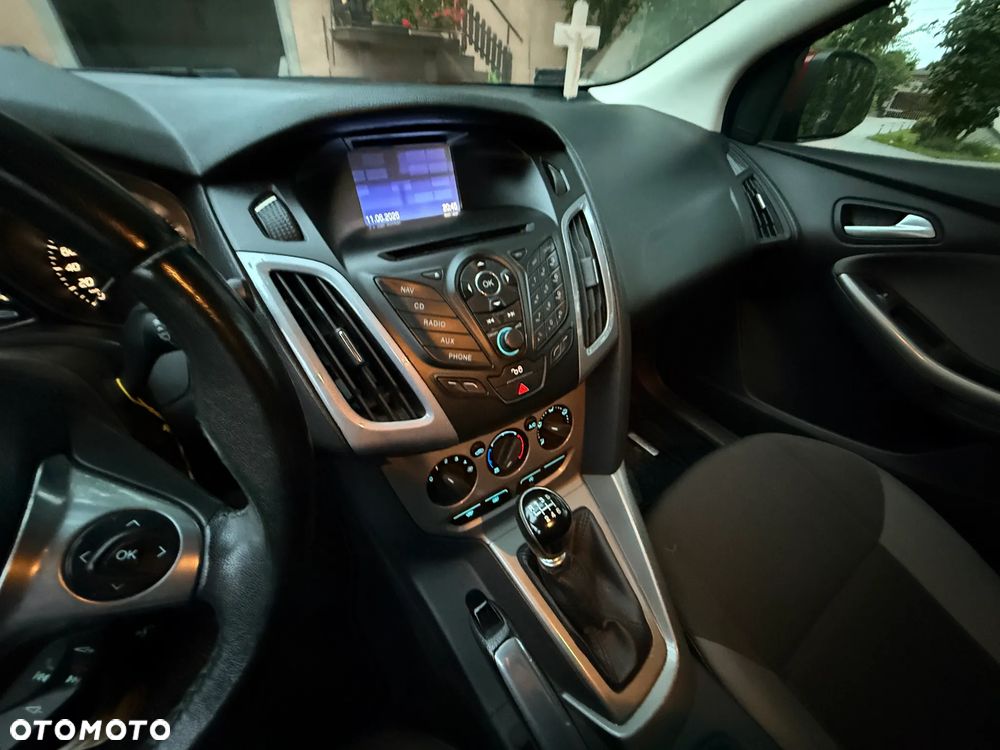 Ford Focus 1.6 TDCi DPF Trend - 8