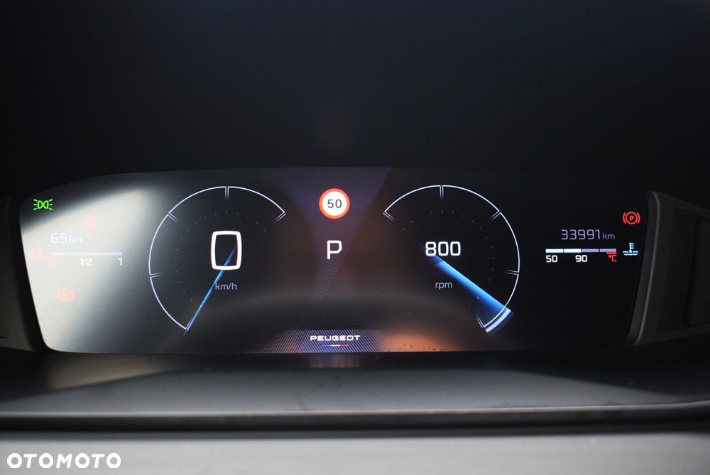 Peugeot 2008 1.2 PureTech Allure S&S EAT8 - 17