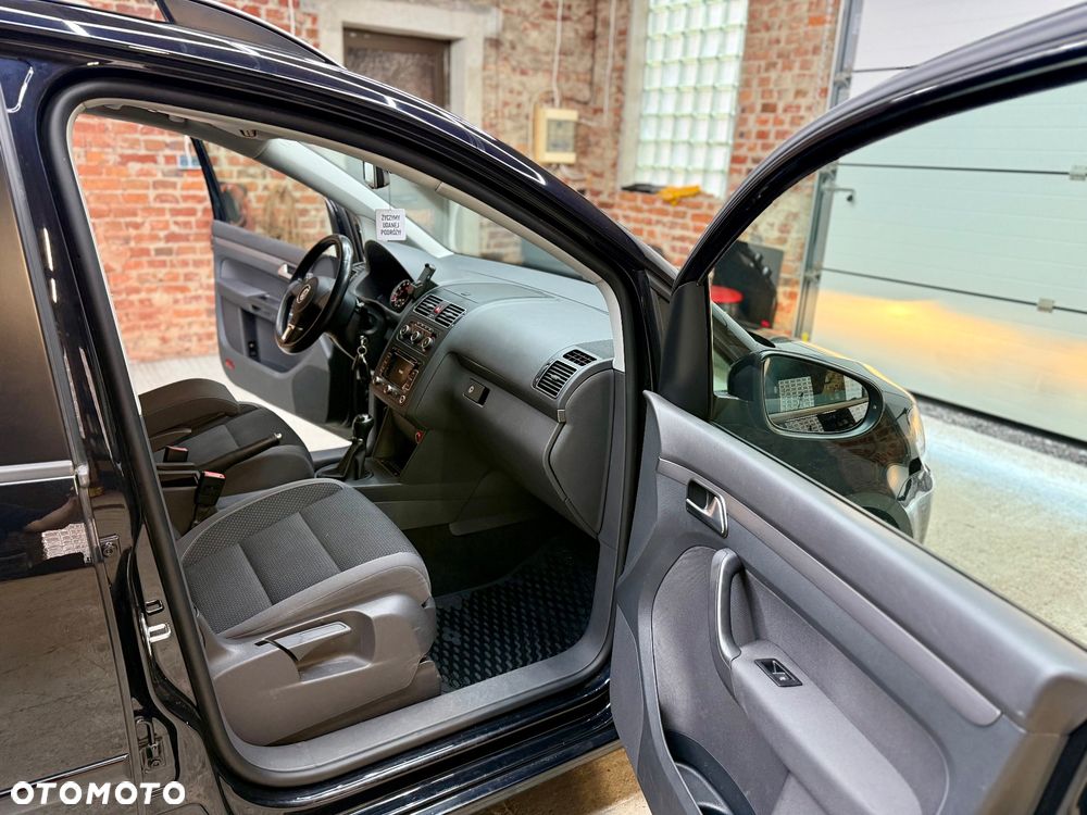 Volkswagen Touran 1.4 TSI Comfortline - 10
