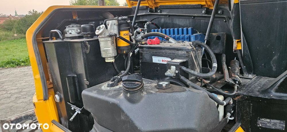 JCB 85Z-2 - 11