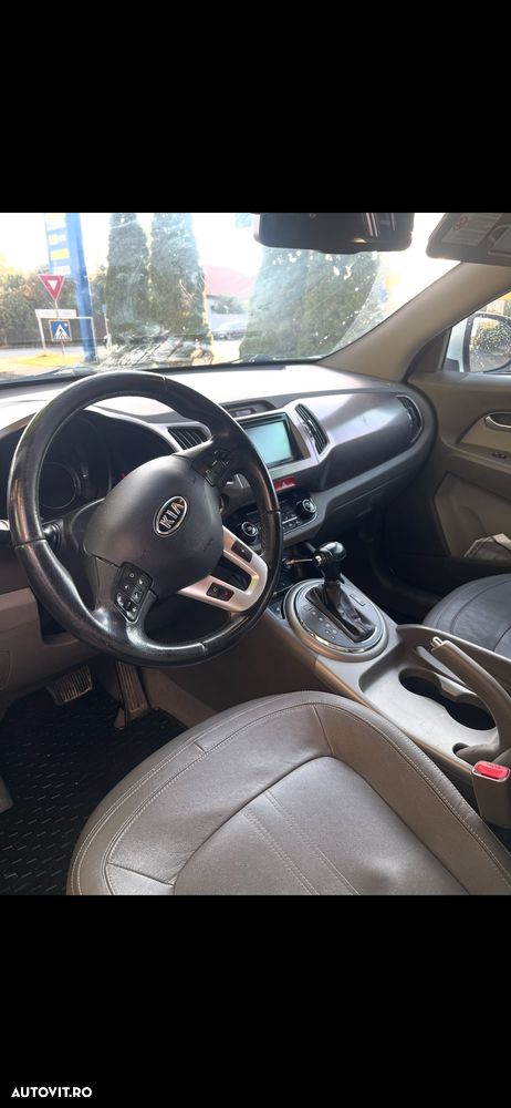 Kia Sportage 2.0 CRDI 4WD Automatik Vision - 7