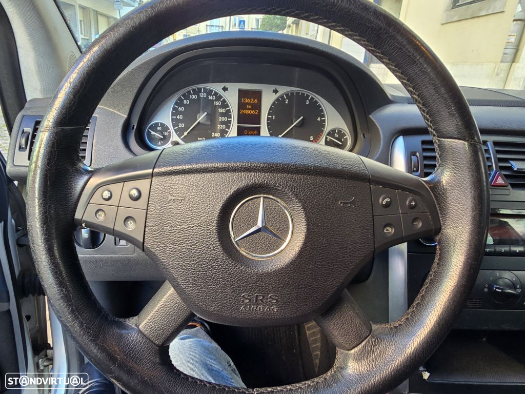 Mercedes-Benz B 200 CDi - 14
