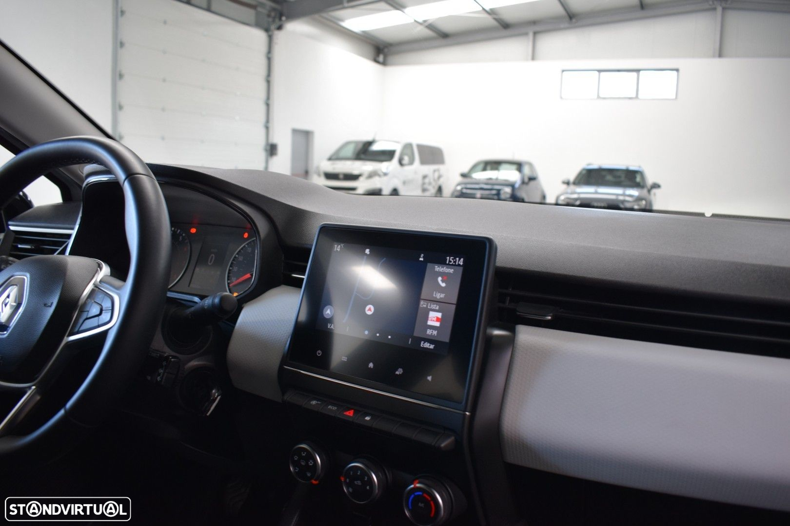 Renault Clio - 41