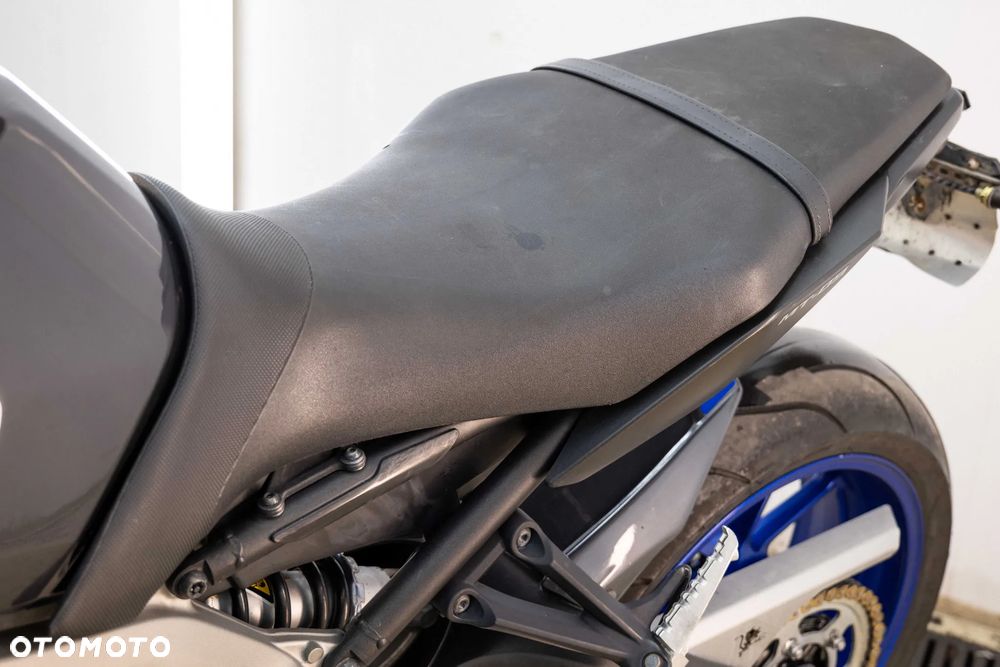 Yamaha MT - 19