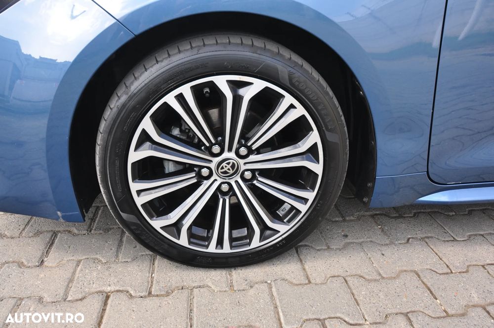 Toyota Corolla 1.8 HSD Business - 14