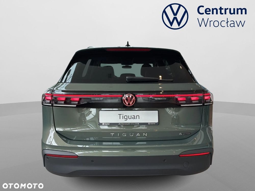 Volkswagen Tiguan - 5