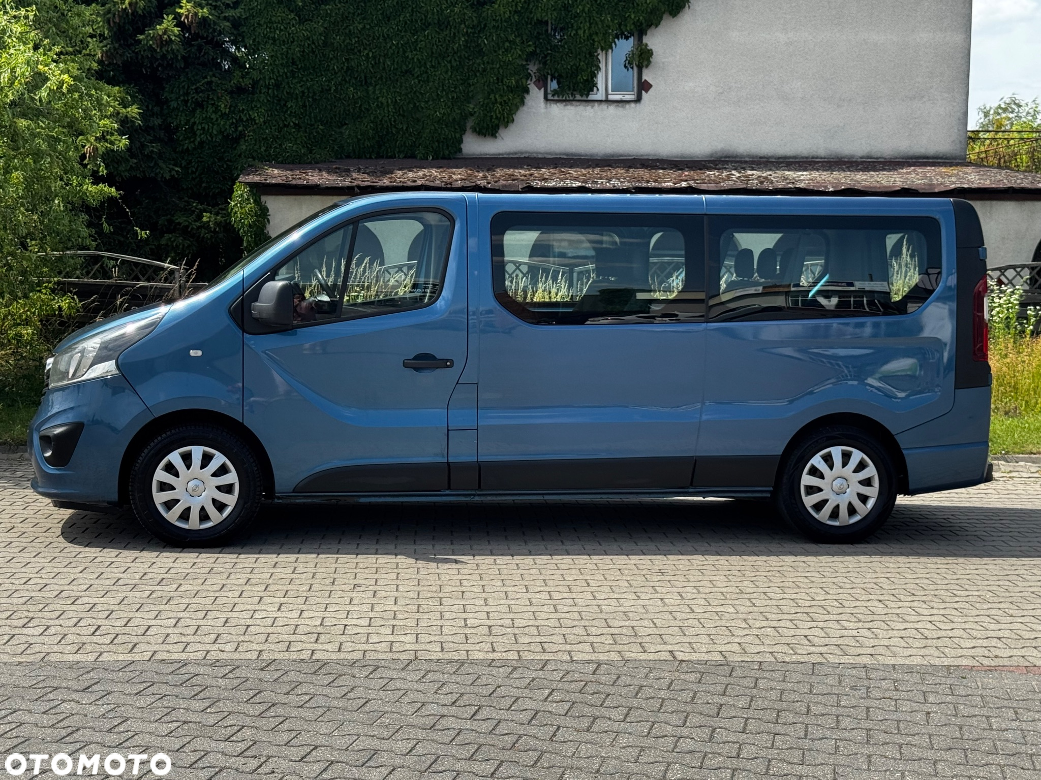 Opel Vivaro - 2