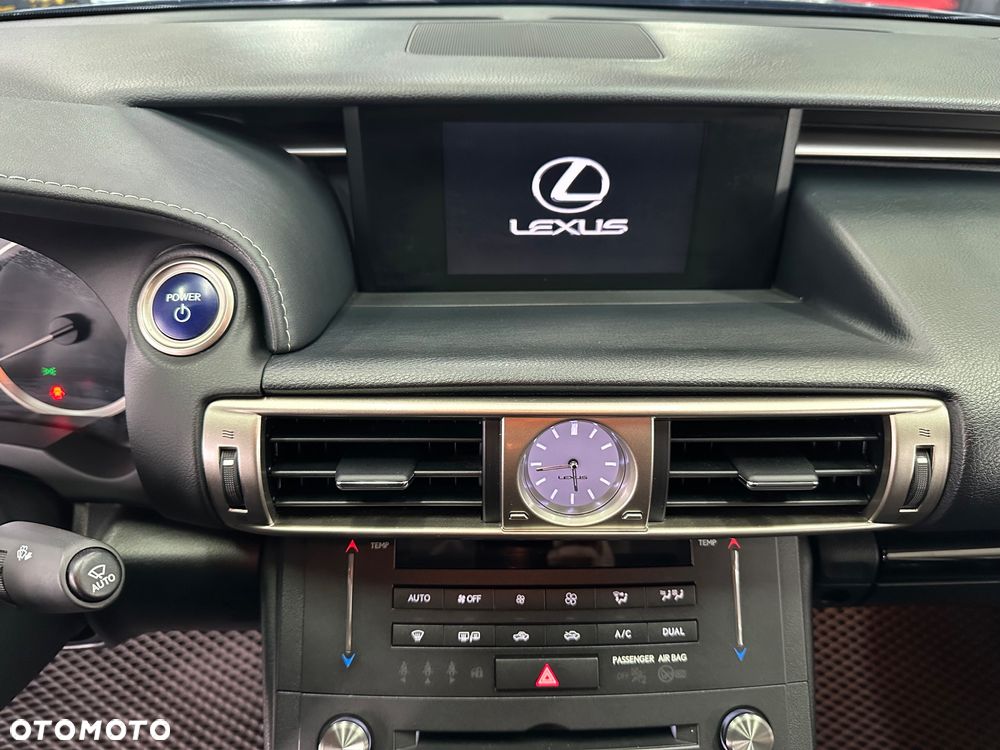 Lexus IS ver-300h-style-edition - 18