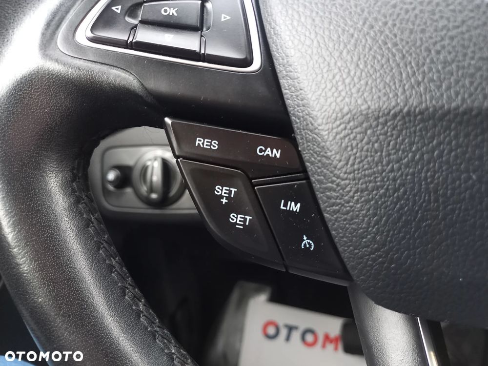 Ford Kuga - 21