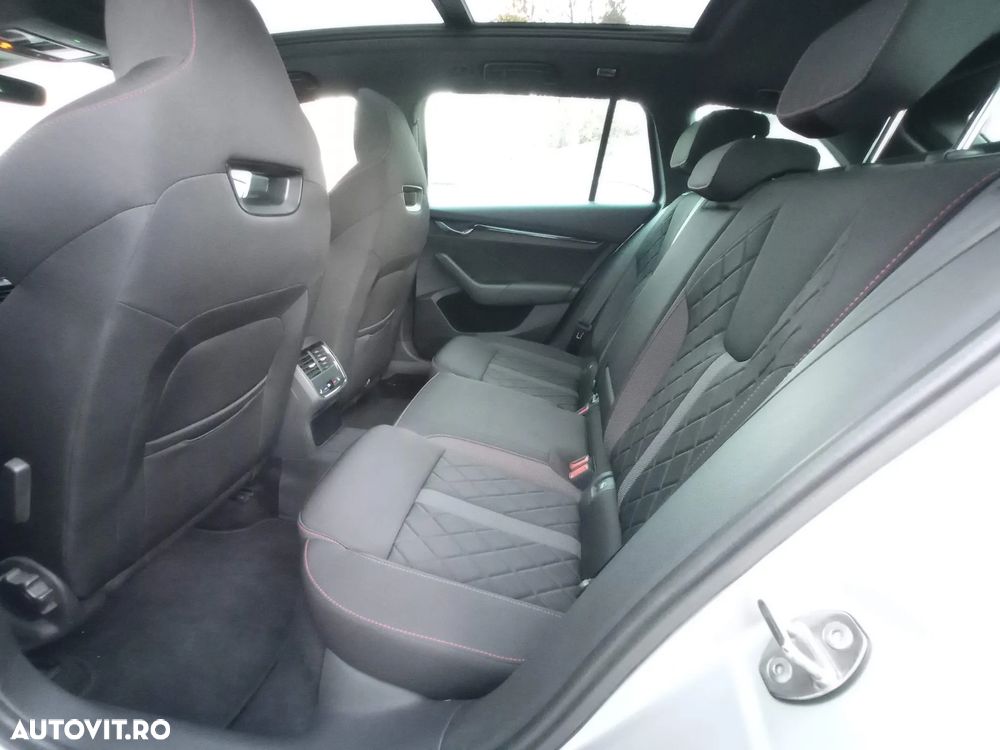 Skoda Octavia Combi RS 2.0 TDI DSG 4X4 - 21