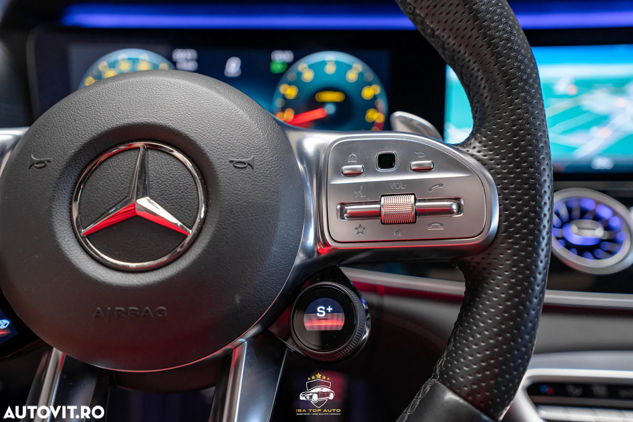 Mercedes-Benz AMG GT 43 4MATIC+ - 11