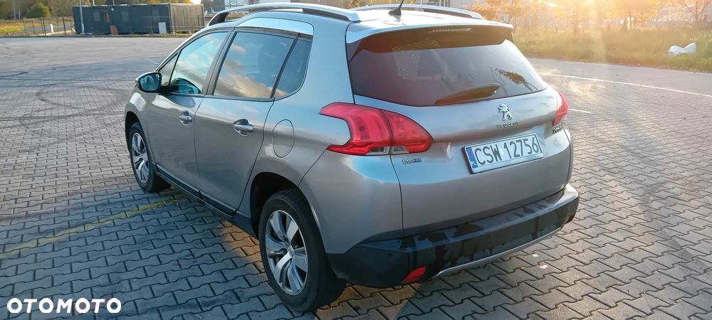 Peugeot 2008 1.6 BlueHDi Style - 6
