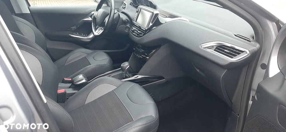 Peugeot 2008 PureTech 110 Stop&Start EAT6 Allure - 15