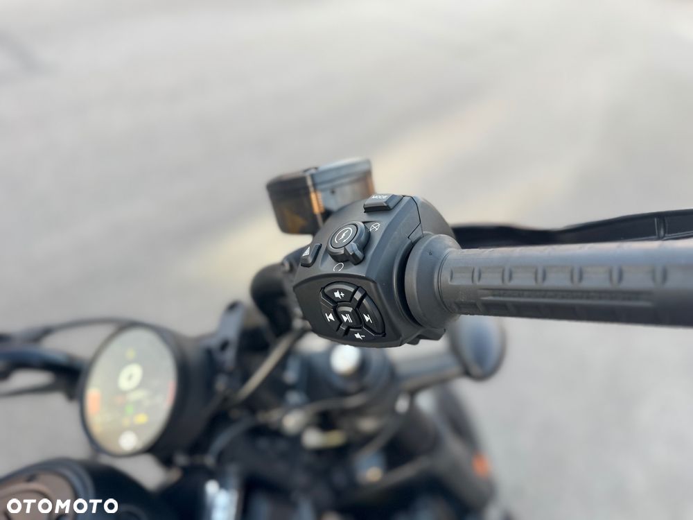 Harley-Davidson Sportster - 13