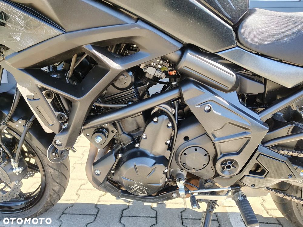 Kawasaki Versys 650 - 17
