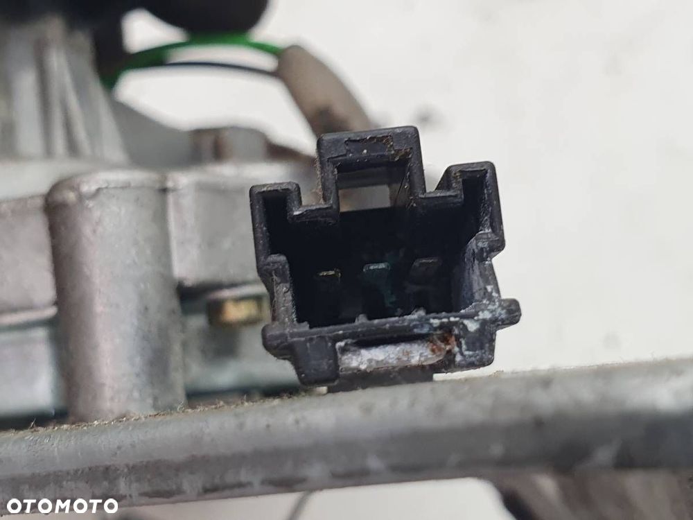 SILNICZEK WYCIERACZKI TYŁ KLAPY BAGAŻNIKA MITSUBISHI SPACE STAR 0390206515 - 5