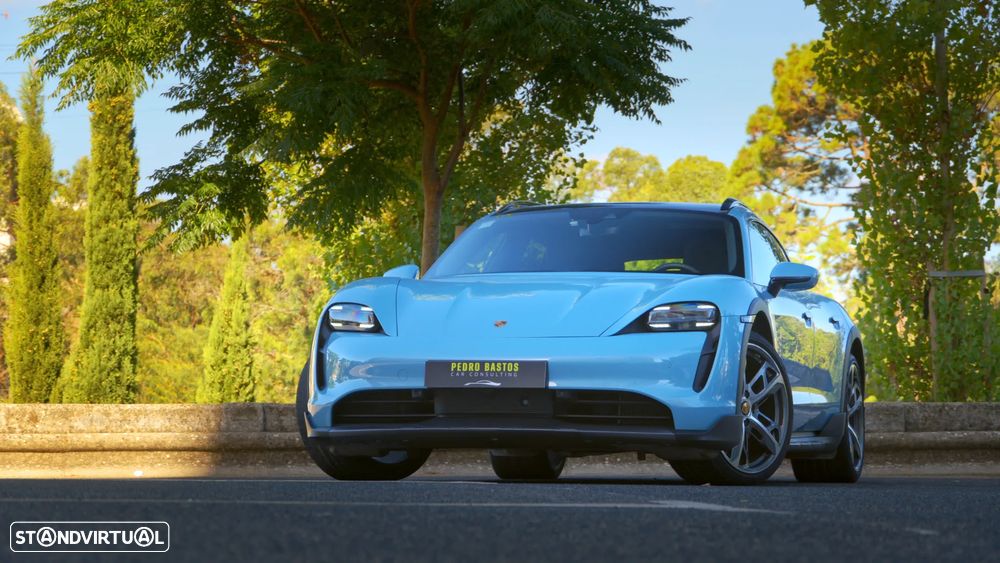 Porsche Taycan Cross Turismo 4S - 15