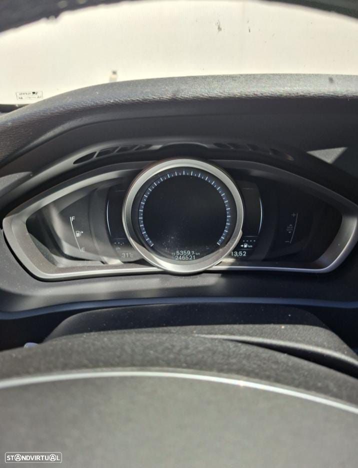 Volvo V40 2.0 D2 R-Design - 10