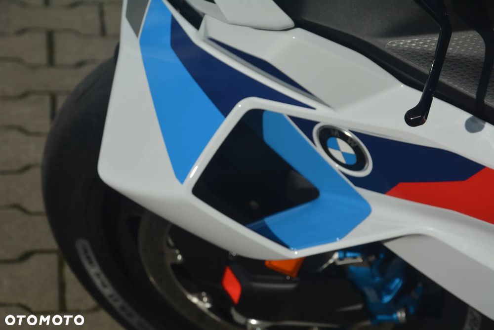 BMW S - 14