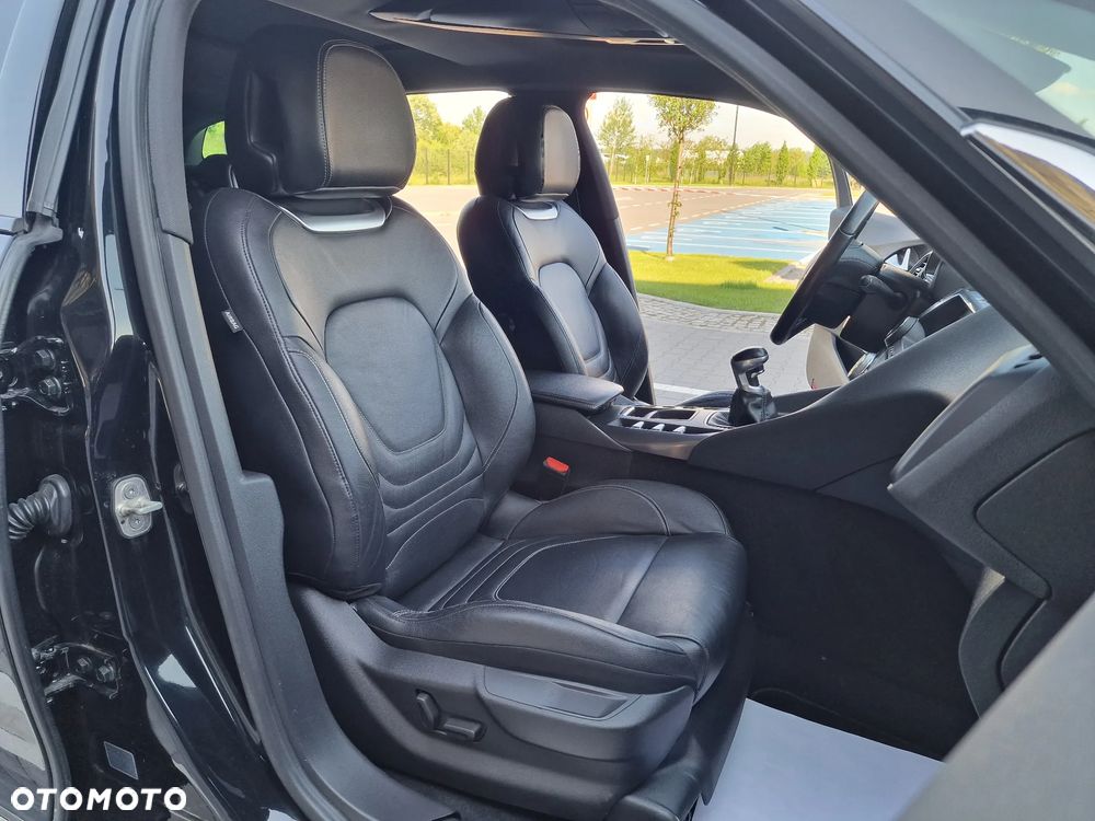 DS Automobiles DS 5 - 12