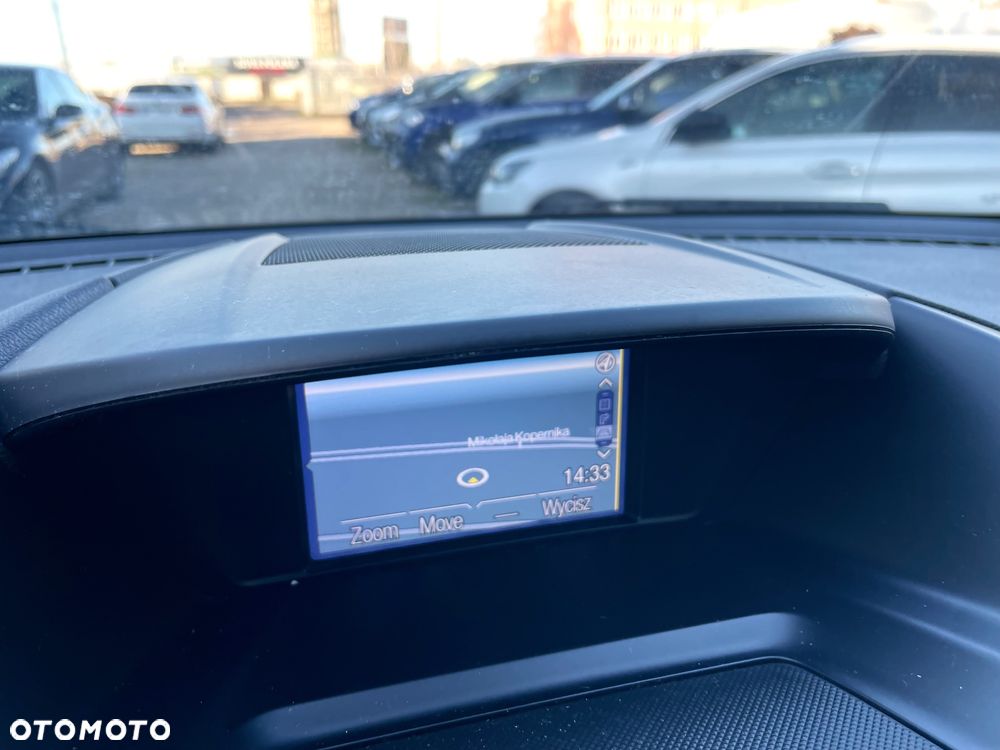 Ford Kuga 2.0 TDCi 2x4 Titanium - 23