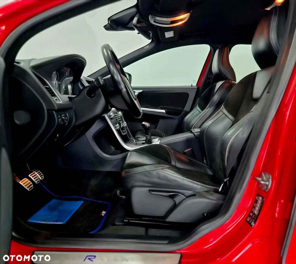 Volvo XC 60 D4 Drive-E R-Design Momentum - 6