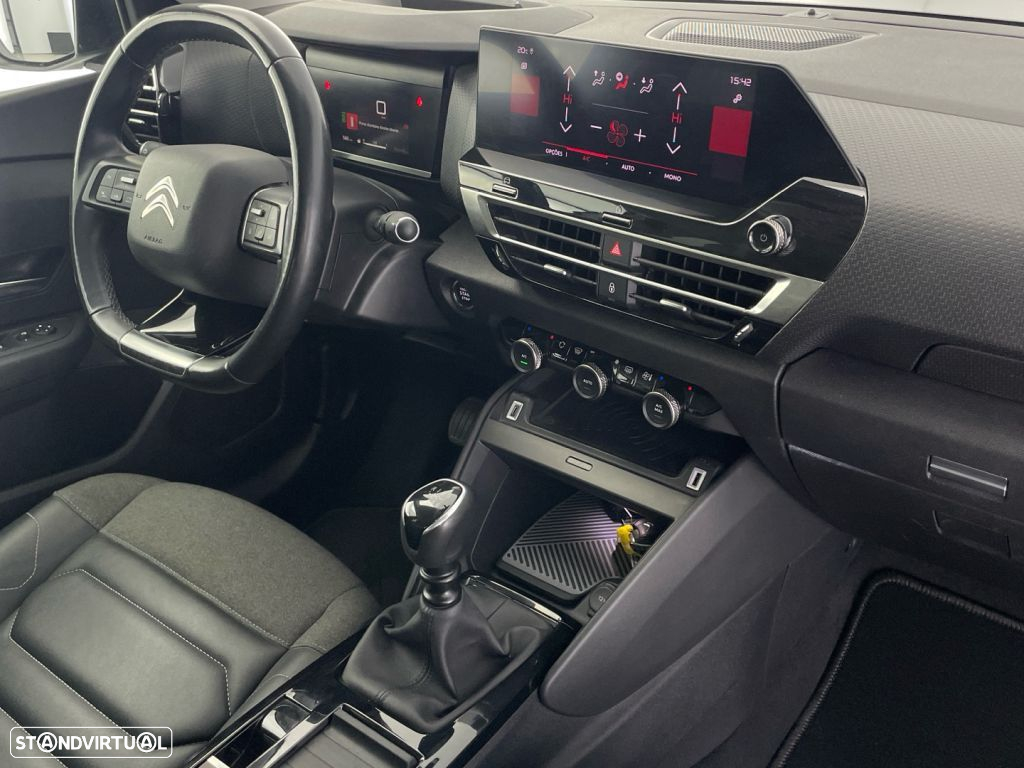 Citroën C4 1.2 PureTech Shine - 24