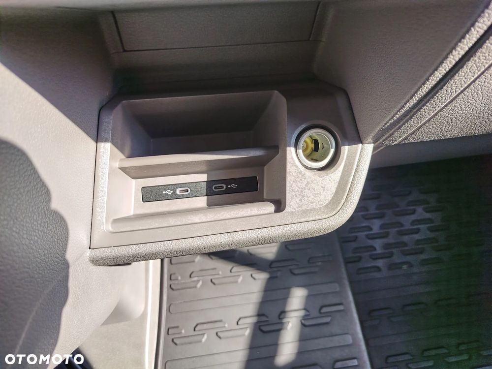 Volkswagen CRAFTER 2021 2,0 TDI 177KM AUTOMAT L2H2 DUBEL DRZWI EURO6 CENA BRUTTO VAT 23% KLIMA - 25