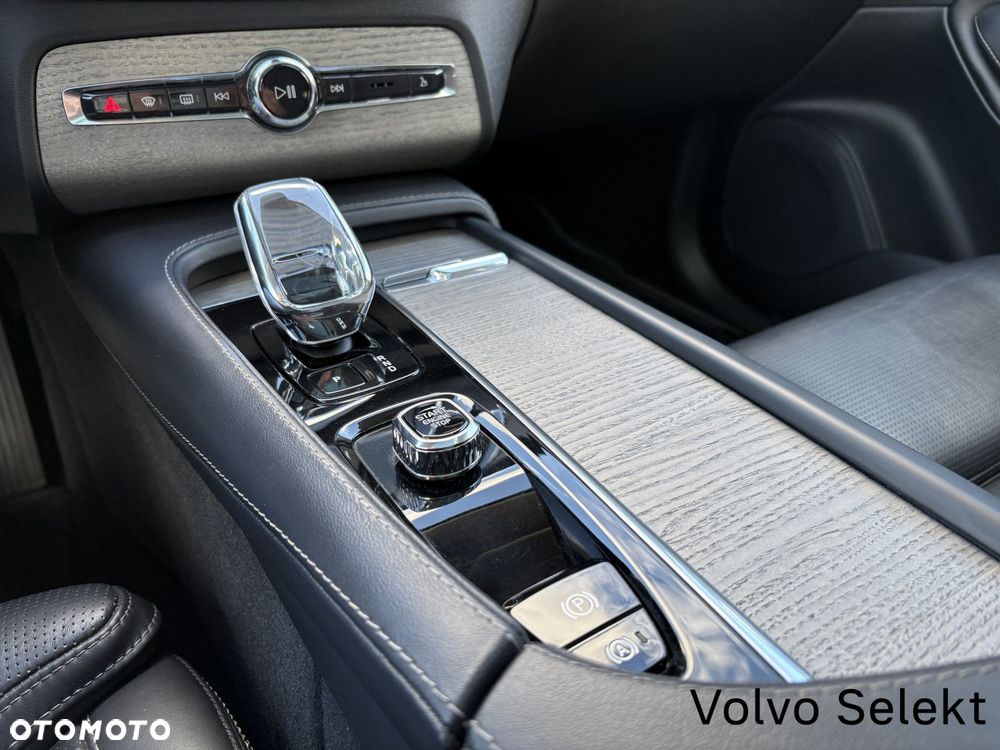 Volvo XC 90 - 17