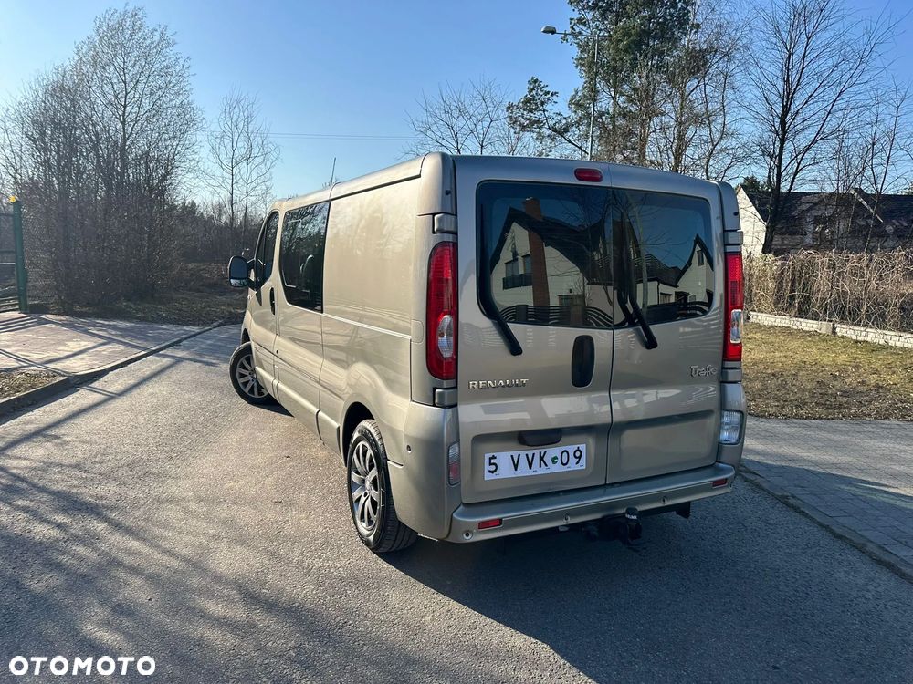 Renault Trafic - 18