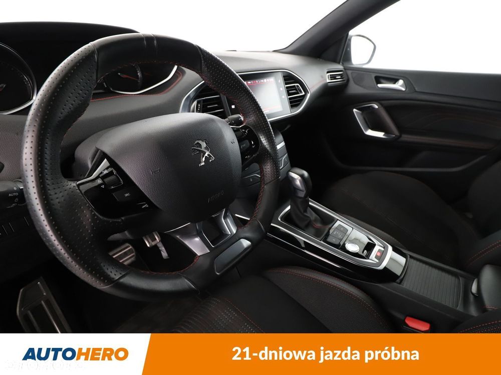 Peugeot 308 1.2 PureTech Allure S&S EAT8 - 12