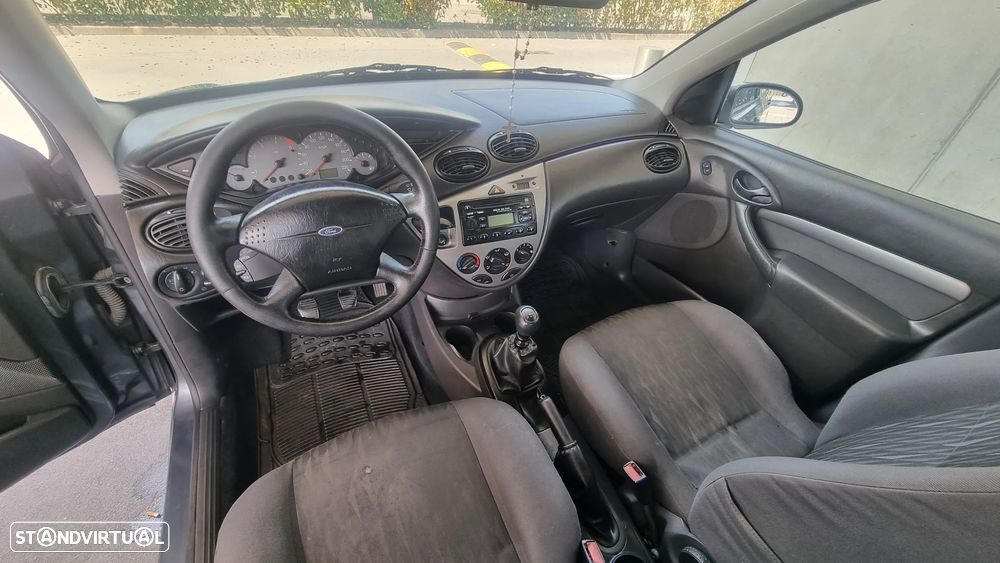 Ford Focus 1.8 TDCi Ghia - 7