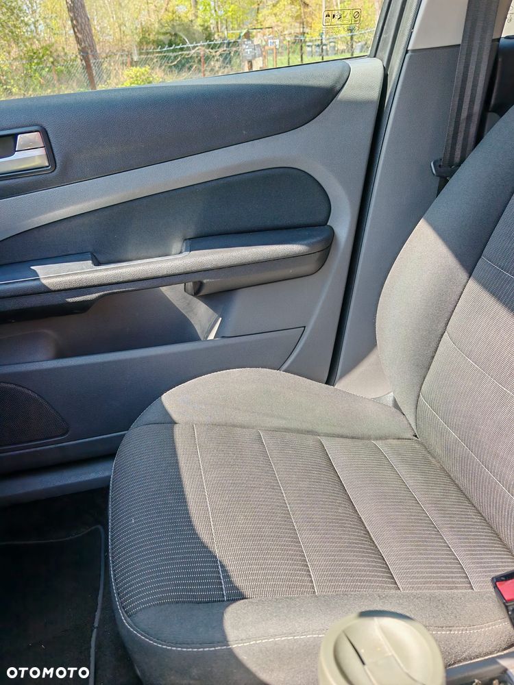 Ford Focus 1.6 TDCi Sport DPF - 12