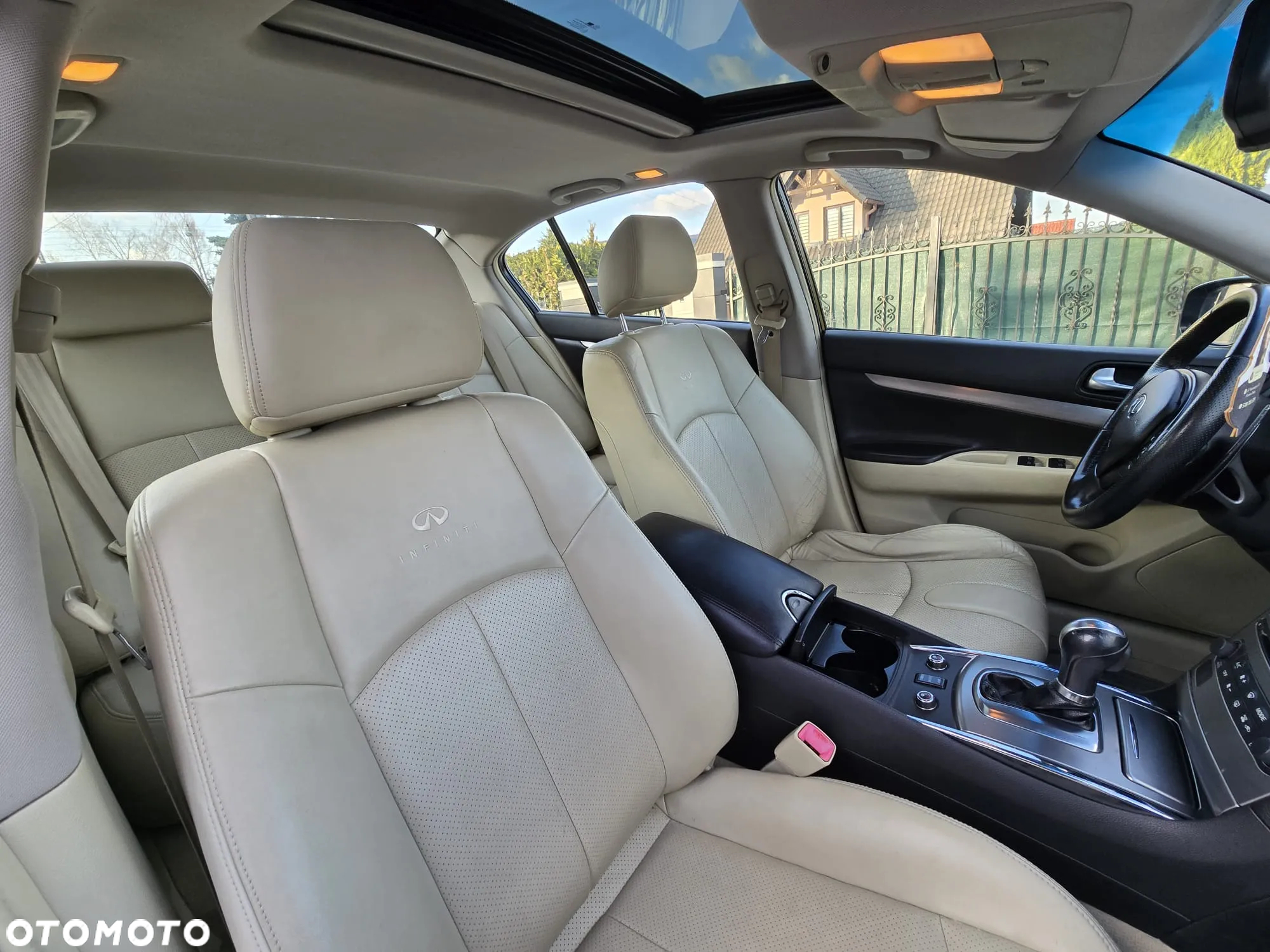 Infiniti G G37 AWD - 14