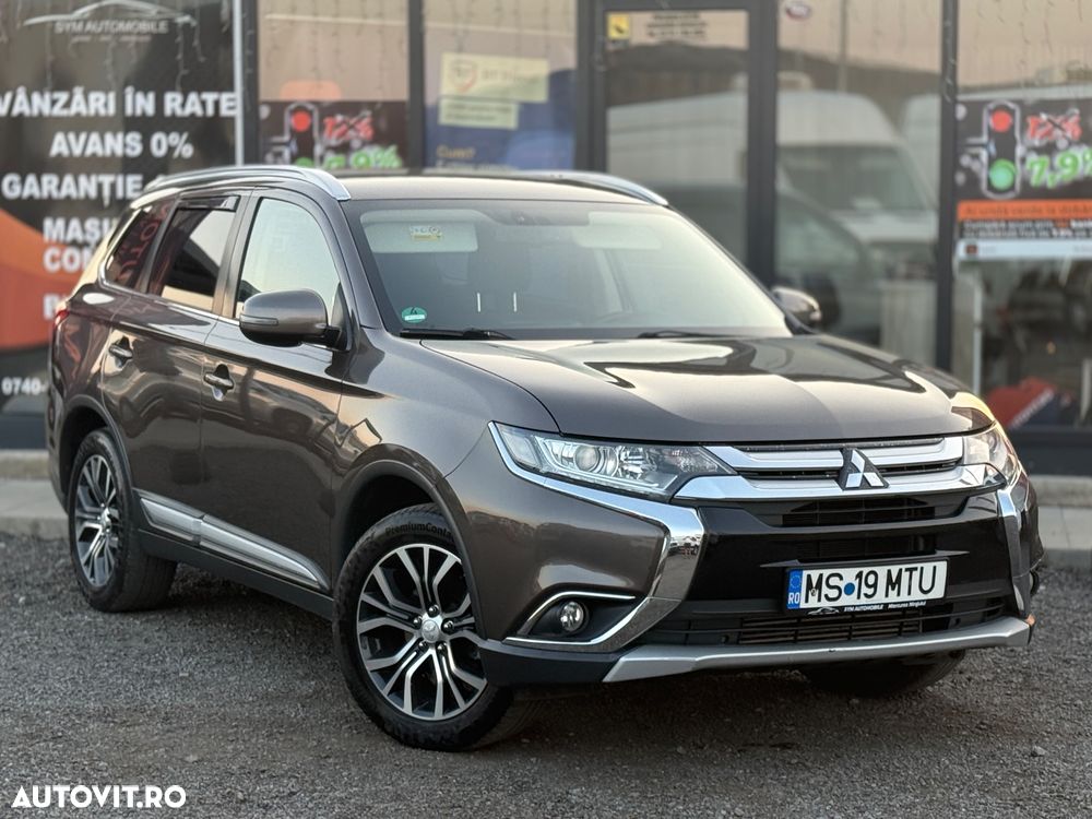 Mitsubishi Outlander - 2