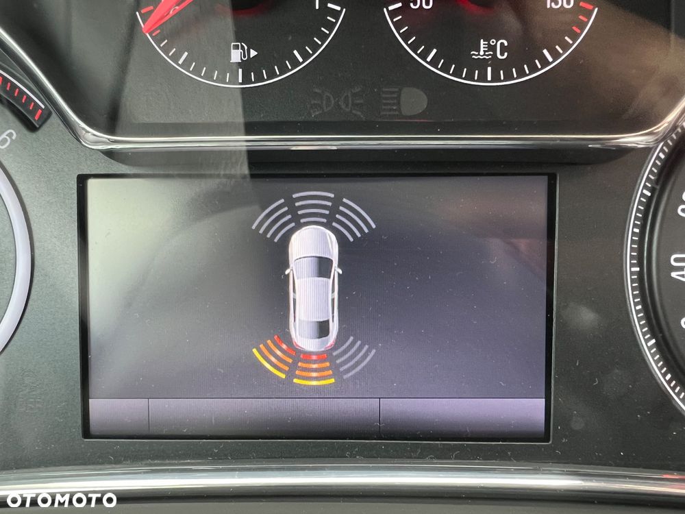 Opel Insignia 2.0 CDTI 4x4 Innovation S&S - 16