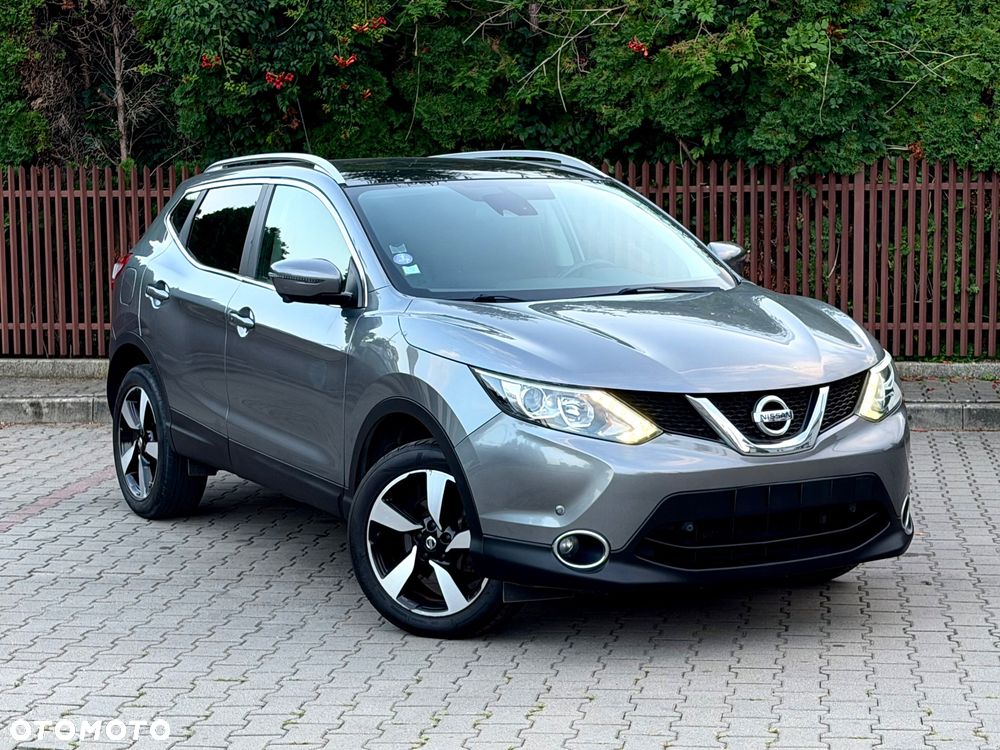 Nissan Qashqai - 2