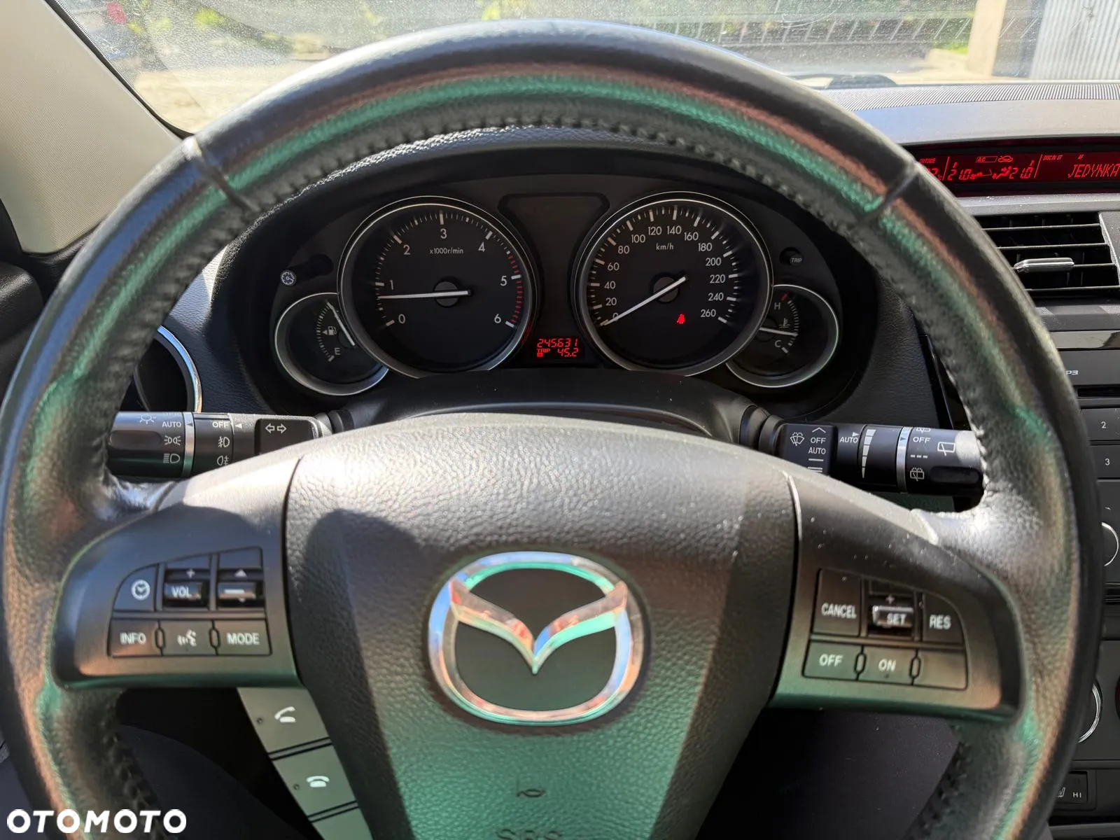 Mazda 6 2.2 CD Exclusive + - 5