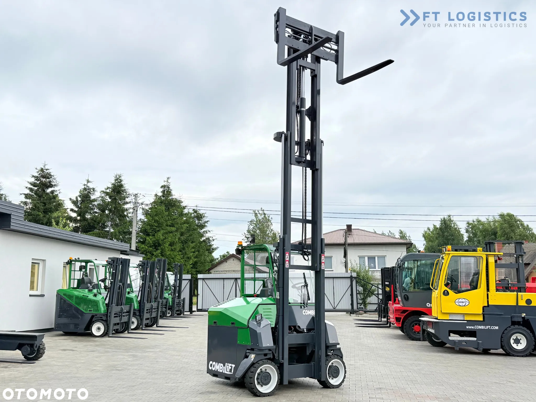 Combilift CBE4000 / TRIPLEX 5200MM / ELEKTRYCZNY / WOLNY SKOK / POZYCJONER / PRZESUW WIDEŁ / JAK NOWY - 33